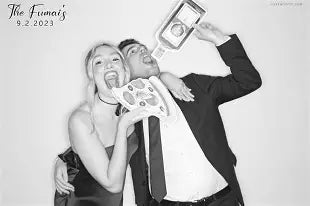 BLACK AND WHITE PHOTOBOOTH